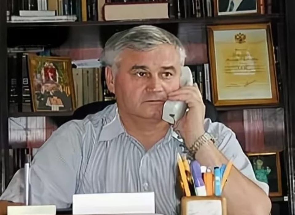 В Волгограде поздравляют с 75-летием Виктора Камышанова